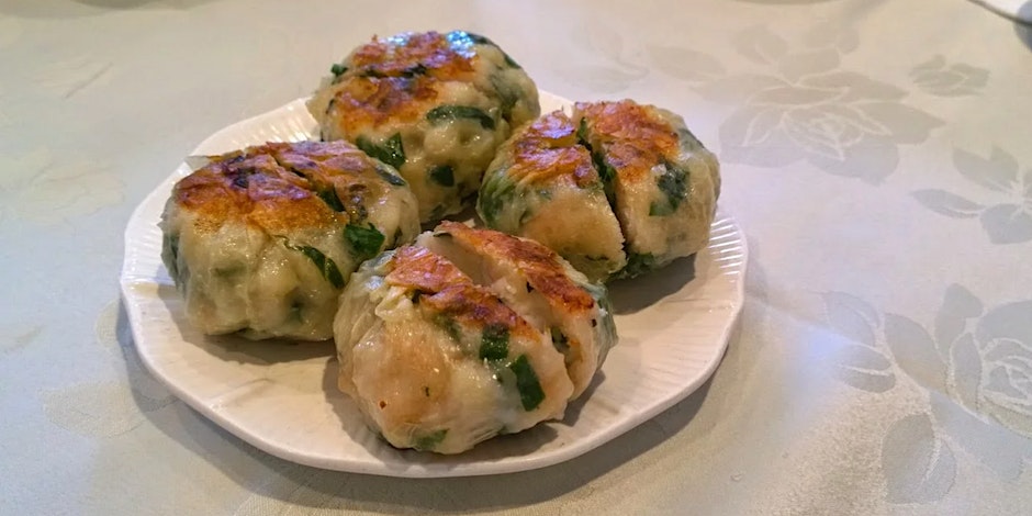 Delicious Duo: Har Gao & Pan Seared Dumplings Delight! (Vegan Option Available Upon Request)